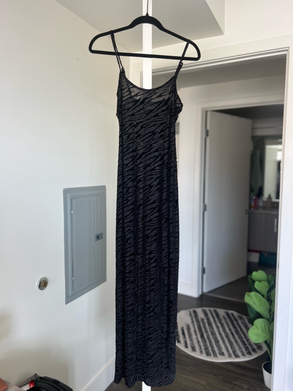Peppermayo Black Zebra Print Maxi Dress Size US 6 (Small)